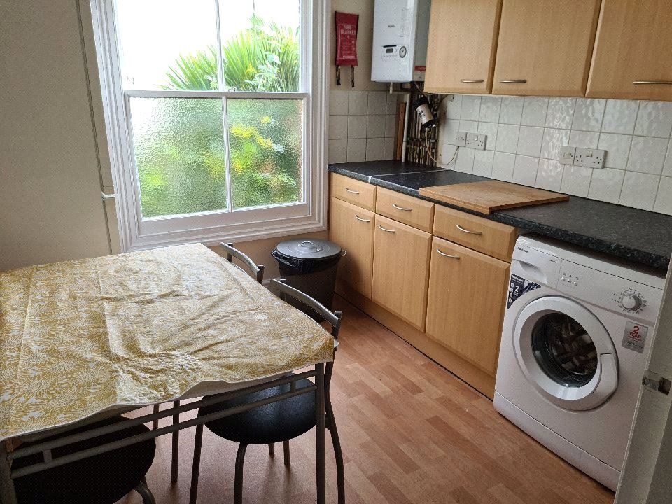 Property photo 2 of 16 Picture No. 13