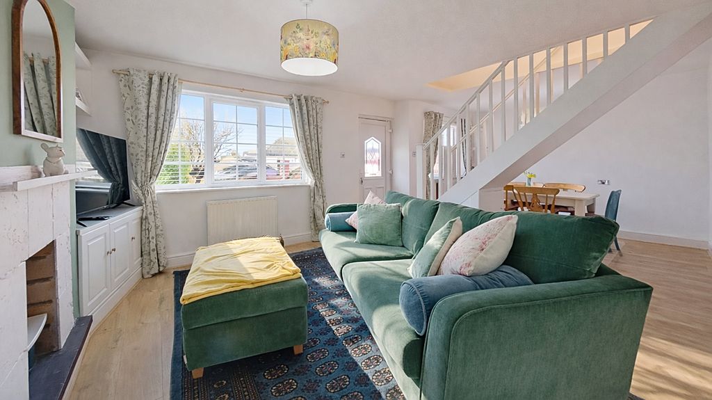 Property photo 3 of 13