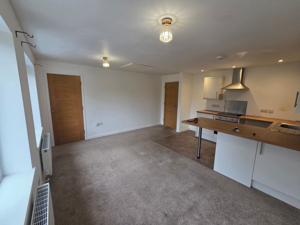 Property photo 1 of 3