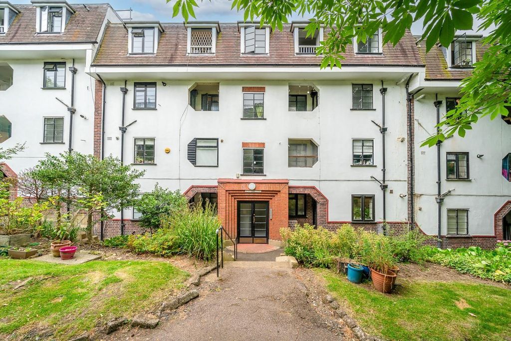 Property photo 3 of 16