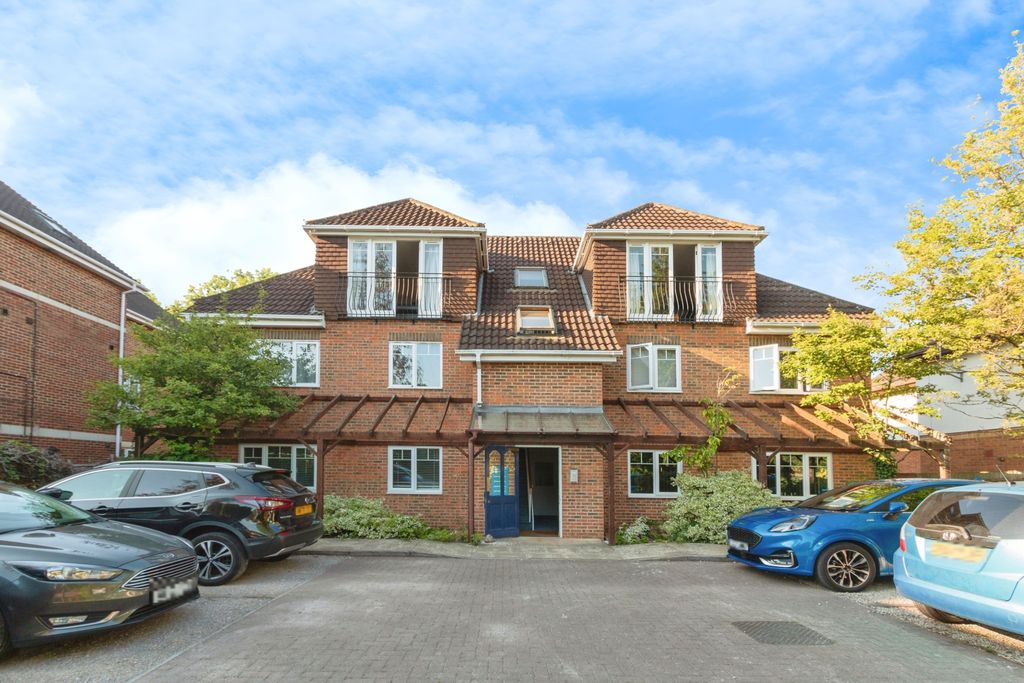 Property photo 1 of 6