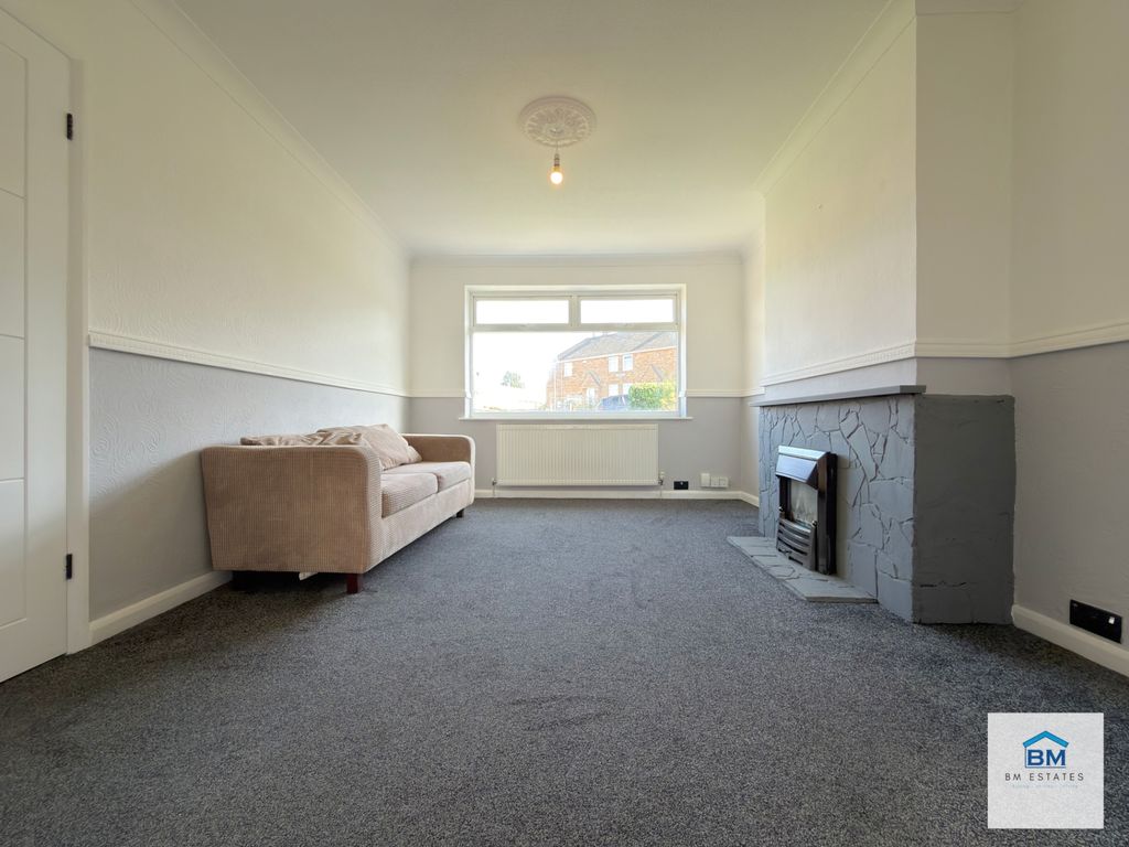 Property photo 2 of 11 Photo 4