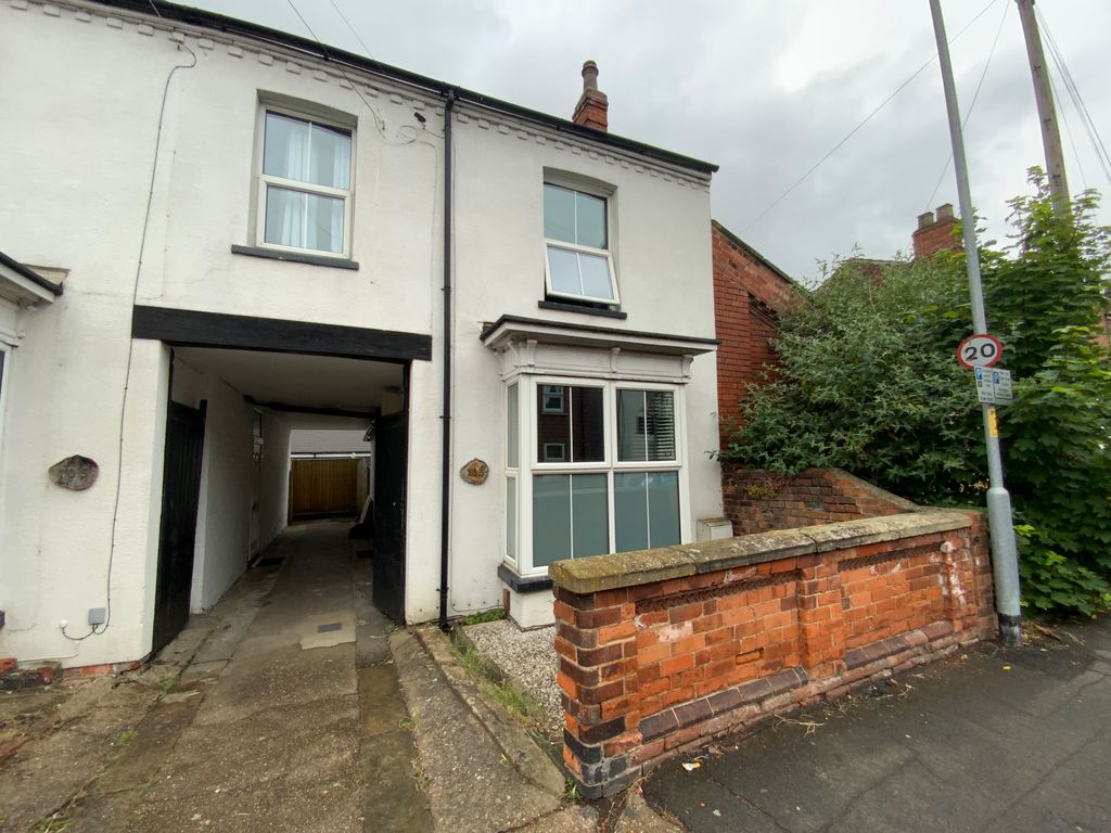 Property photo 1 of 8