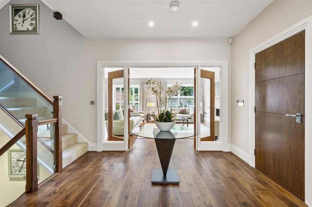 Property photo 2 of 25 6 Arterberry Road,4.Jpg