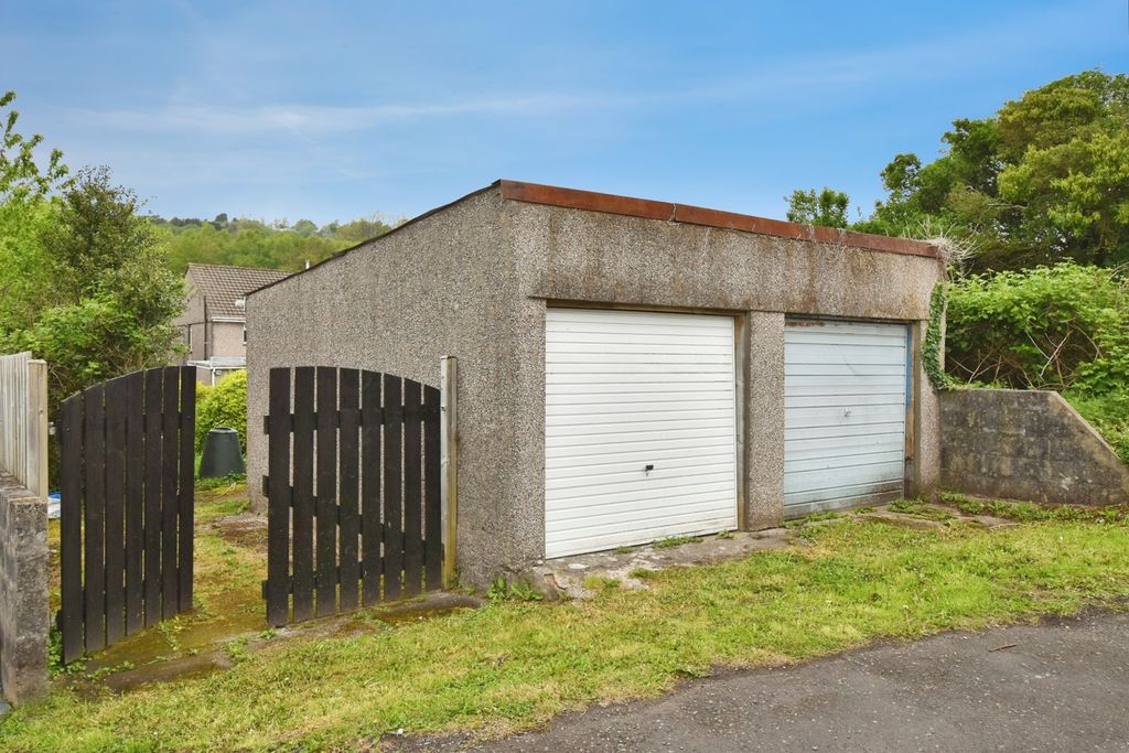 Property photo 3 of 16 Pbox-Img.Jpg
