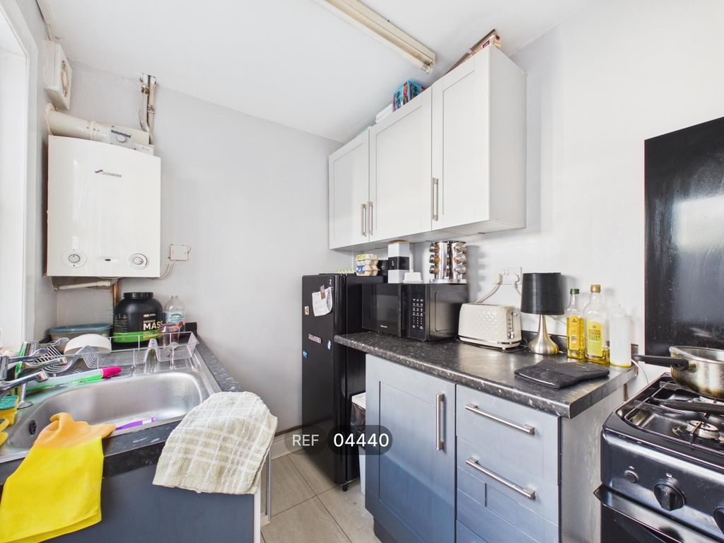 Property photo 2 of 15 Kitchen