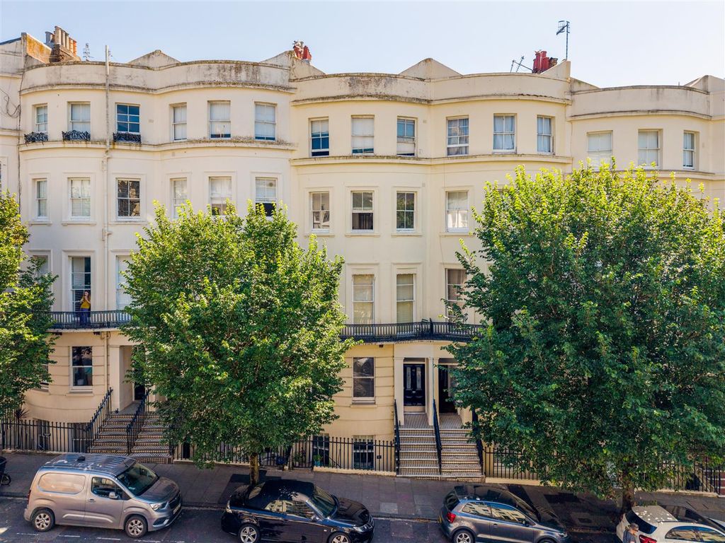 Property photo 1 of 15 42 Brunswick Place-1.Jpg