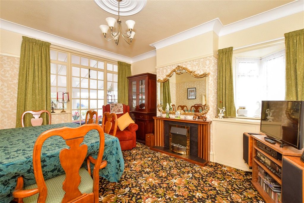 Property photo 3 of 16 Dining Room