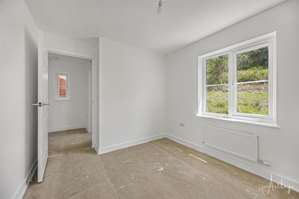 Additional image 10 of 3 bed semi-detached house for saleClos Yr Ysgol, Clyne, Neath SA11