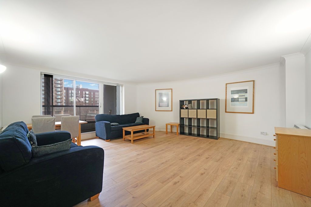 Property photo 1 of 17 Photo 16