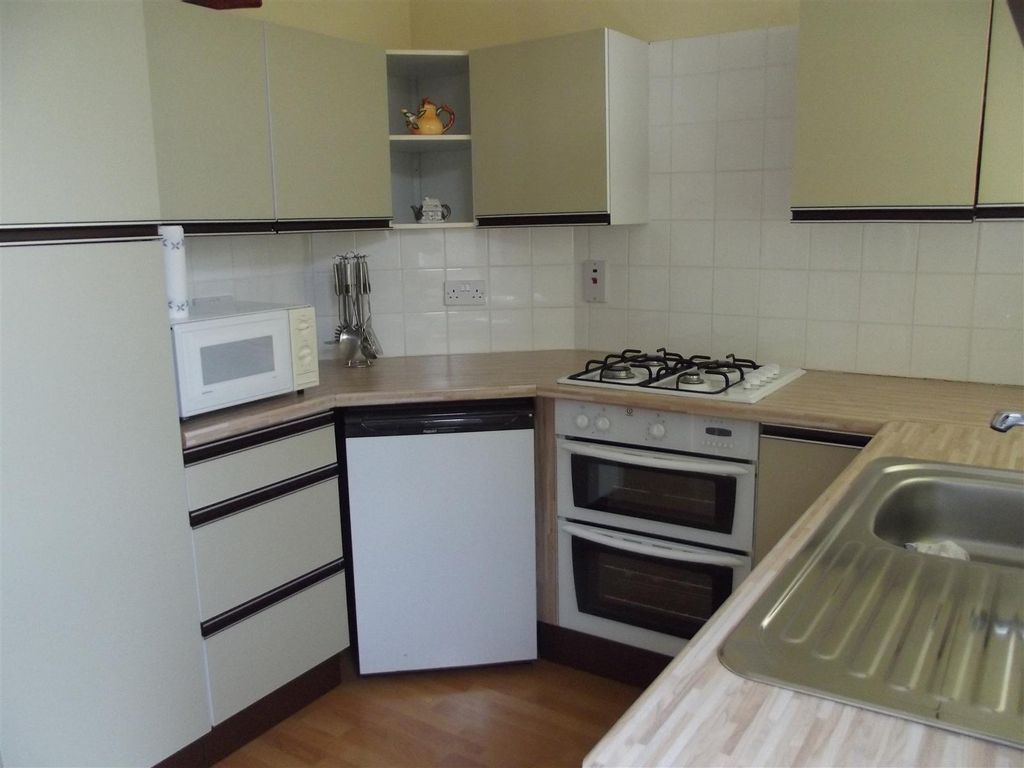 Property photo 3 of 7