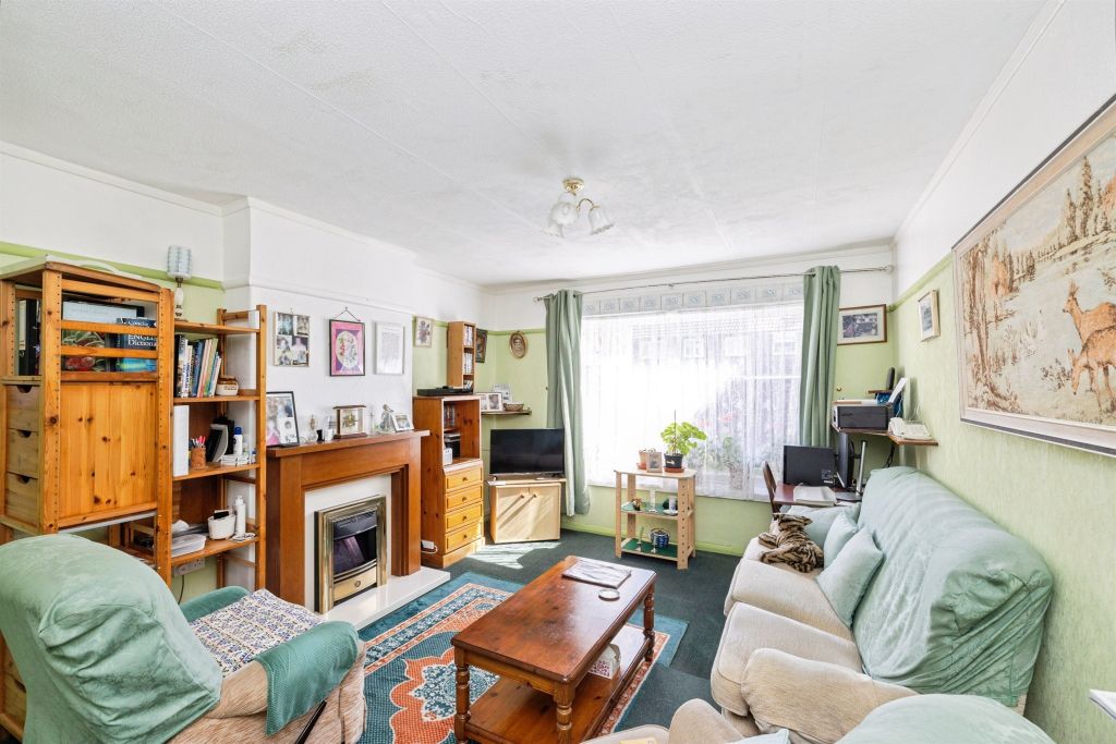 Property photo 2 of 14