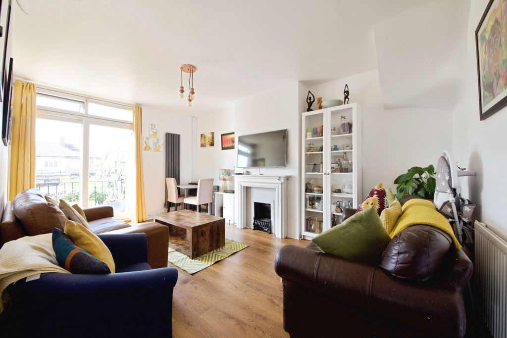 Property photo 2 of 18 Img_1228