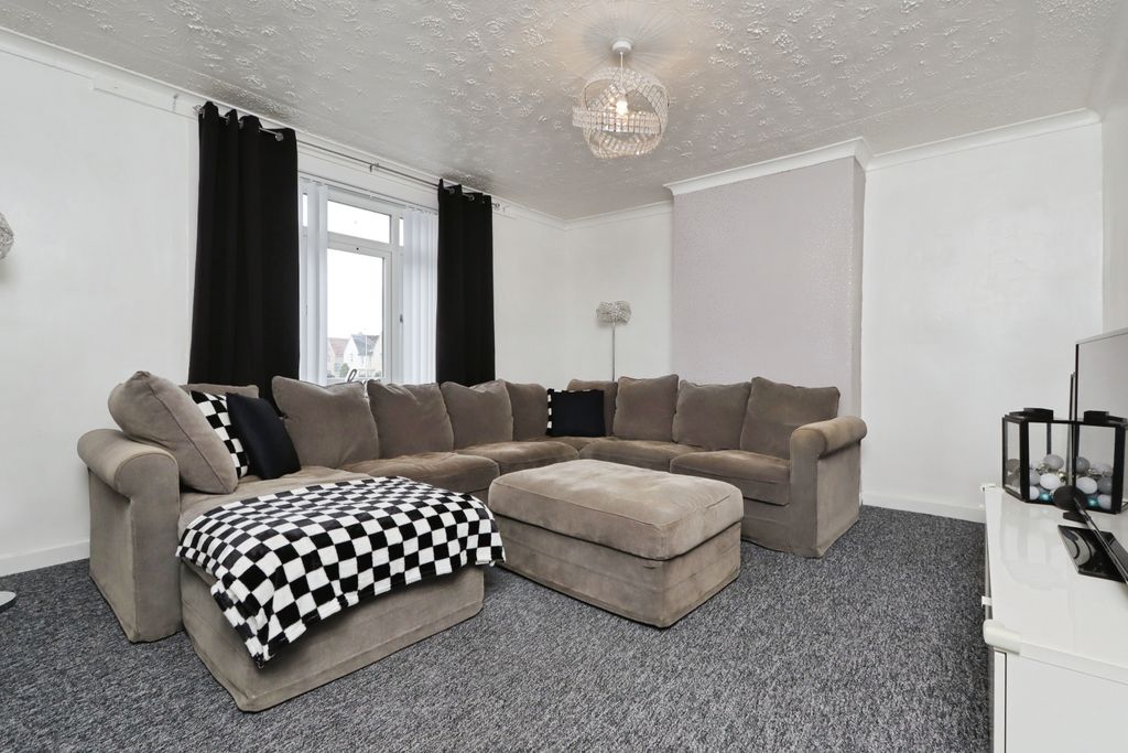 Property photo 3 of 15 Living Room