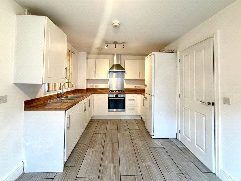 Property photo 2 of 15 Picture No. 26