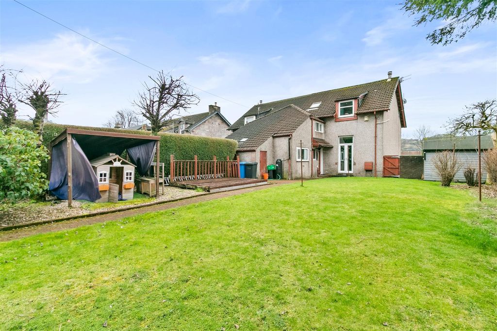 Property photo 3 of 21 Glasgow-Rd-23.Jpg