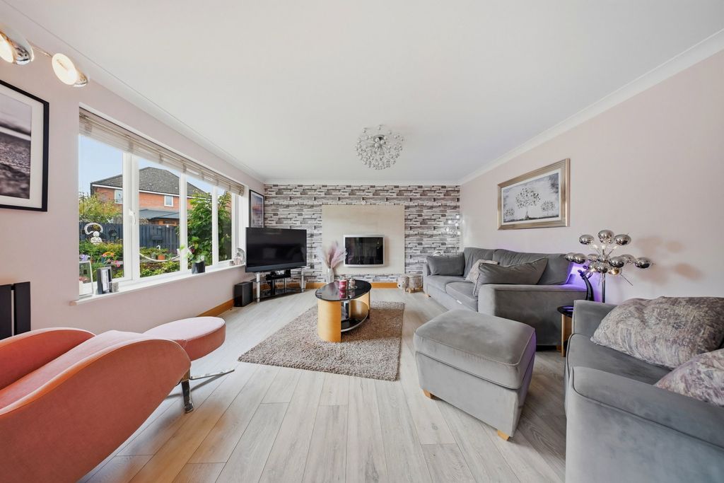Property photo 2 of 69