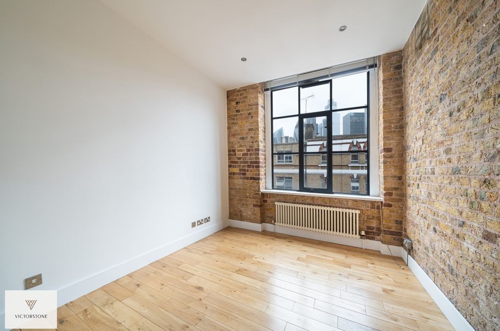 Property photo 2 of 16 1422074