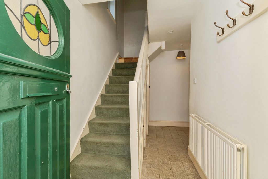 Property photo 3 of 20