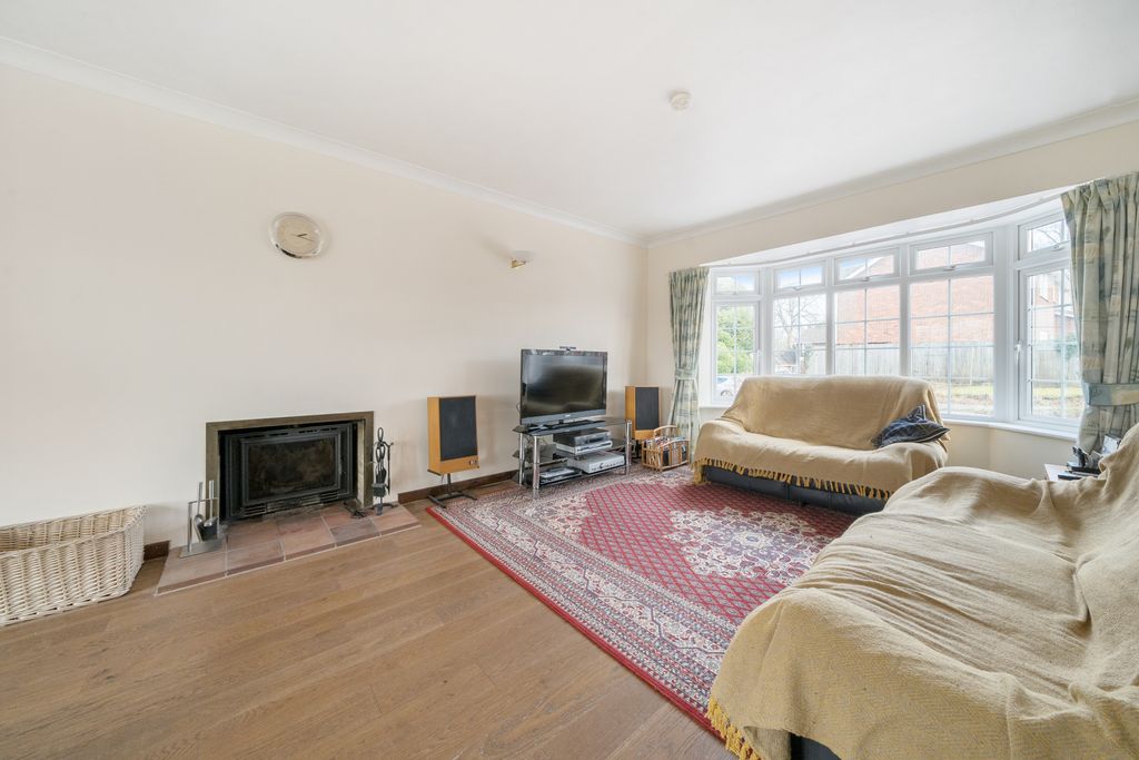 Property photo 3 of 19