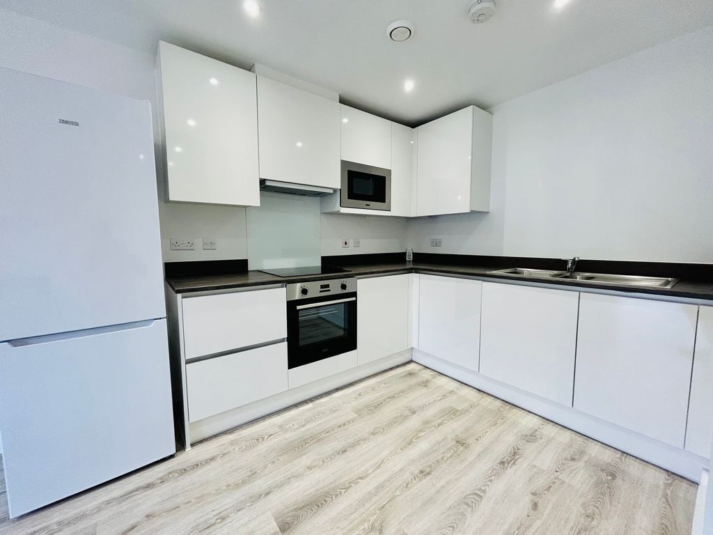 Property photo 2 of 5 Kitchen