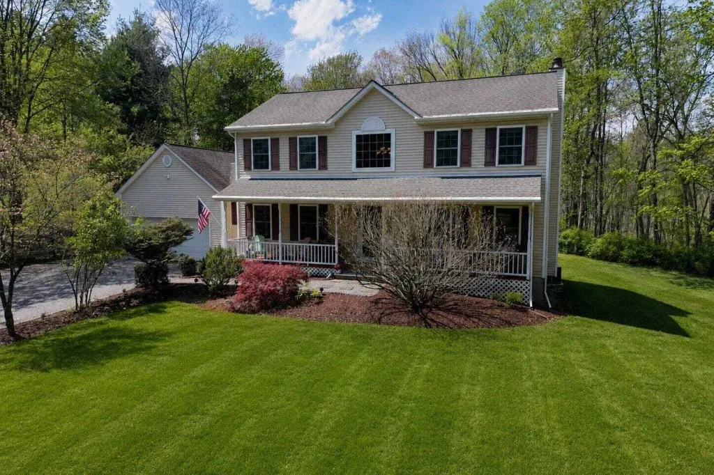 Property photo 1 of 31
