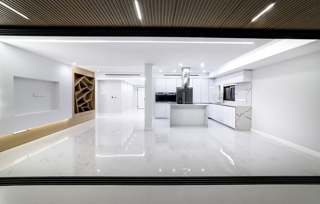 Property photo 2 of 26