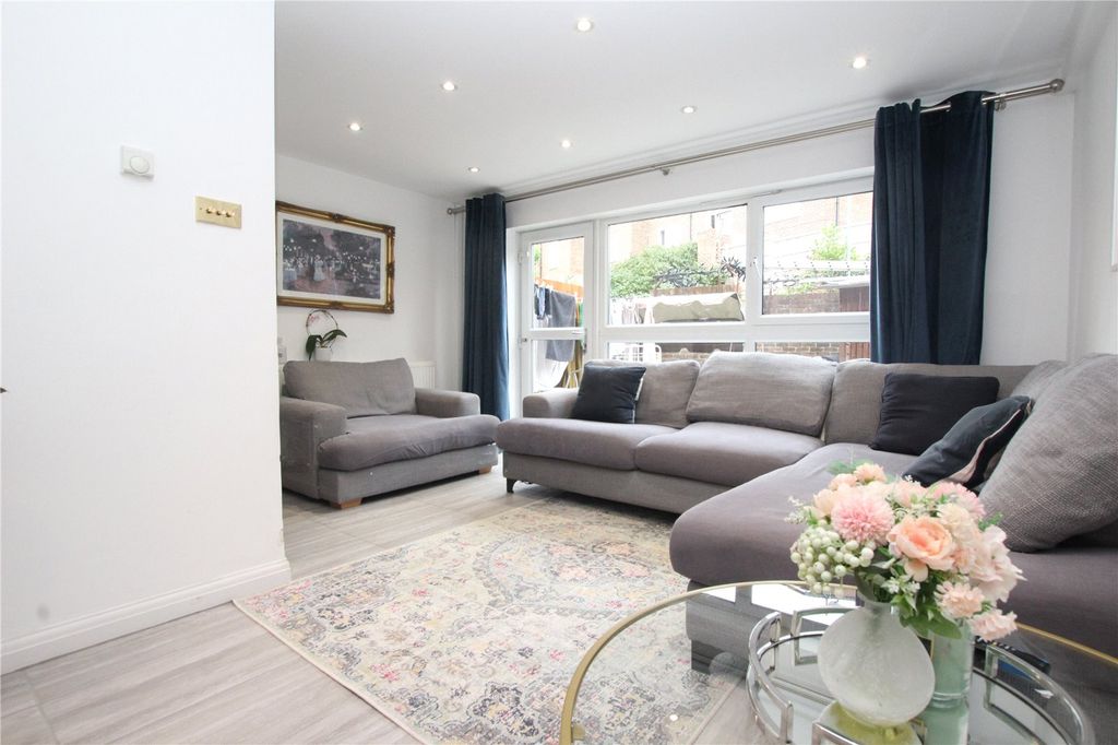 Property photo 2 of 13 Picture 2