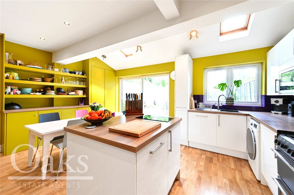 Property photo 3 of 19 Picture No. 27