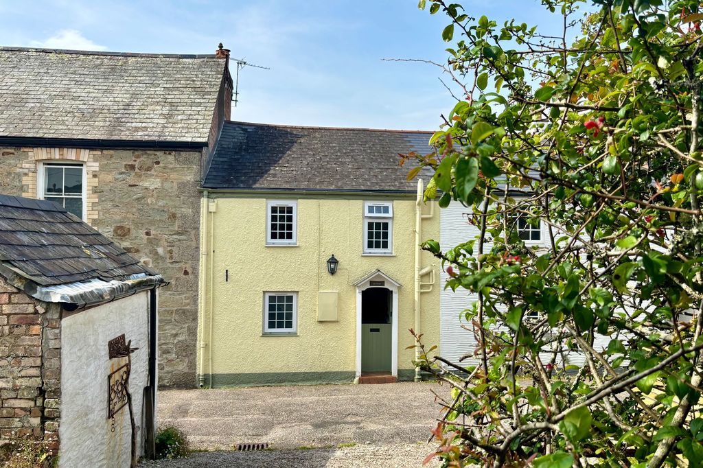 Property photo 1 of 15