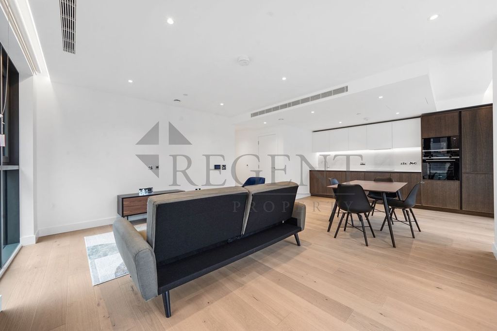 Property photo 3 of 19 Open Plan