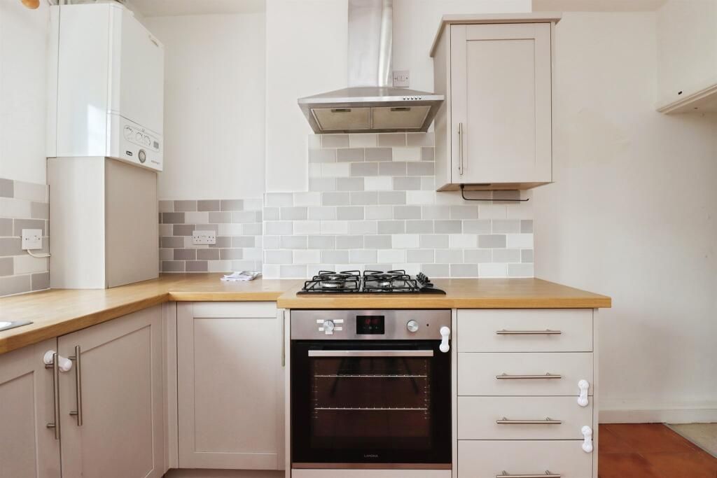 Property photo 2 of 9 Image