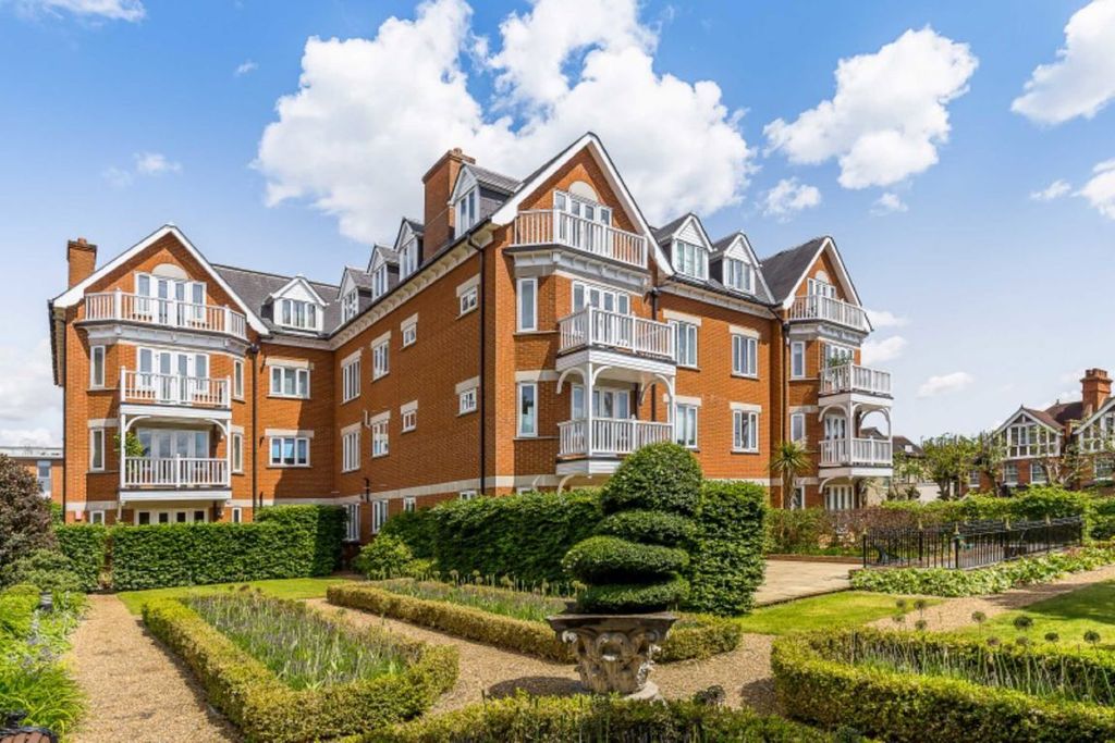 Property photo 1 of 6