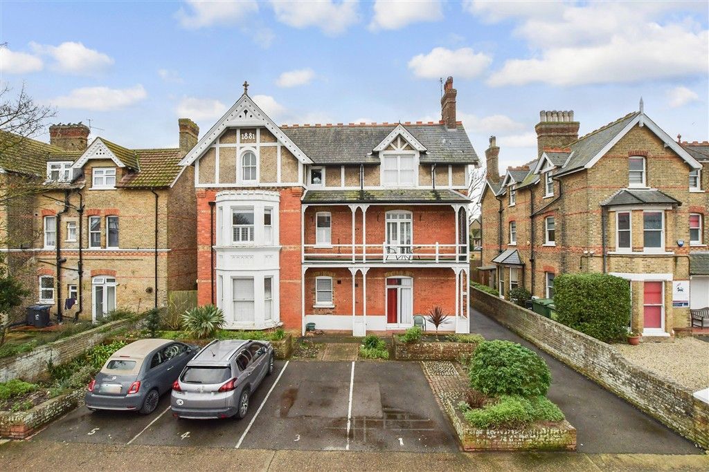 Property photo 1 of 8 External (Web)