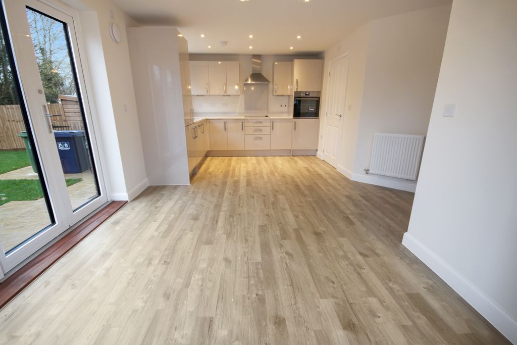 Property photo 2 of 17 Img_7526