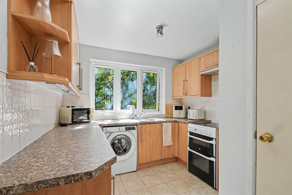 Additional image 8 of 2 bed maisonette for saleLenton Manor, Nottingham NG7