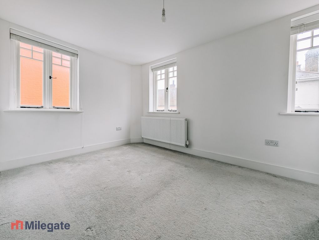 Property photo 3 of 9 Photo 3