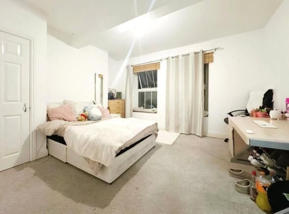 Property photo 2 of 9 Image