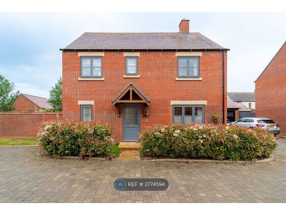 Property photo 1 of 33 House Frontage