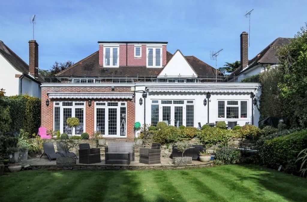 Property photo 1 of 33