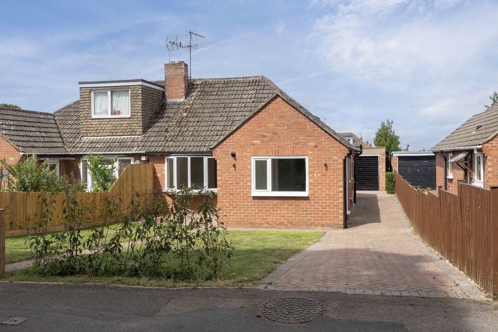 Property photo 1 of 21