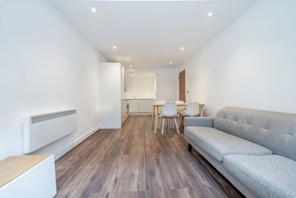 Property photo 1 of 15 1 Camden00003
