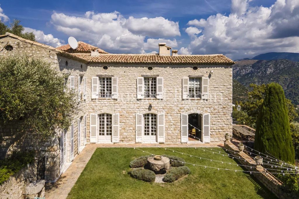 Property photo 3 of 25