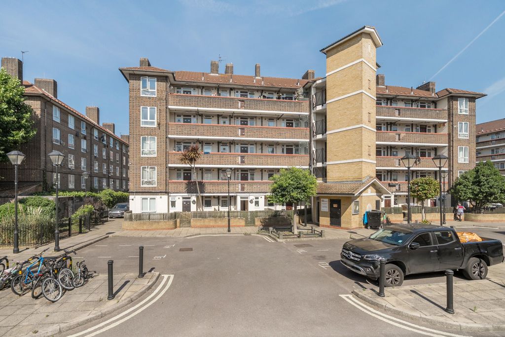 Property photo 1 of 13 1486774-2-6A4d1B2...