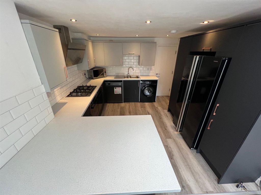 Property photo 2 of 13 Image 11.Jpg