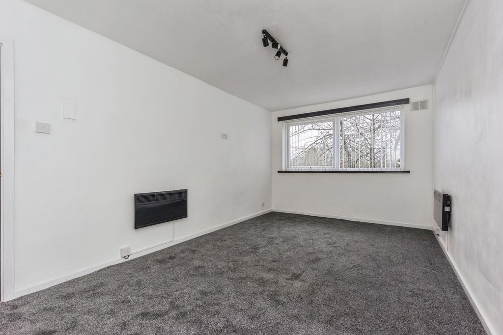 Property photo 3 of 12 Pbox-Img.Jpg