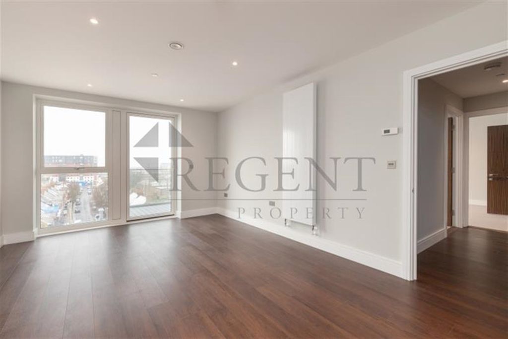 Property photo 1 of 9 Open Plan
