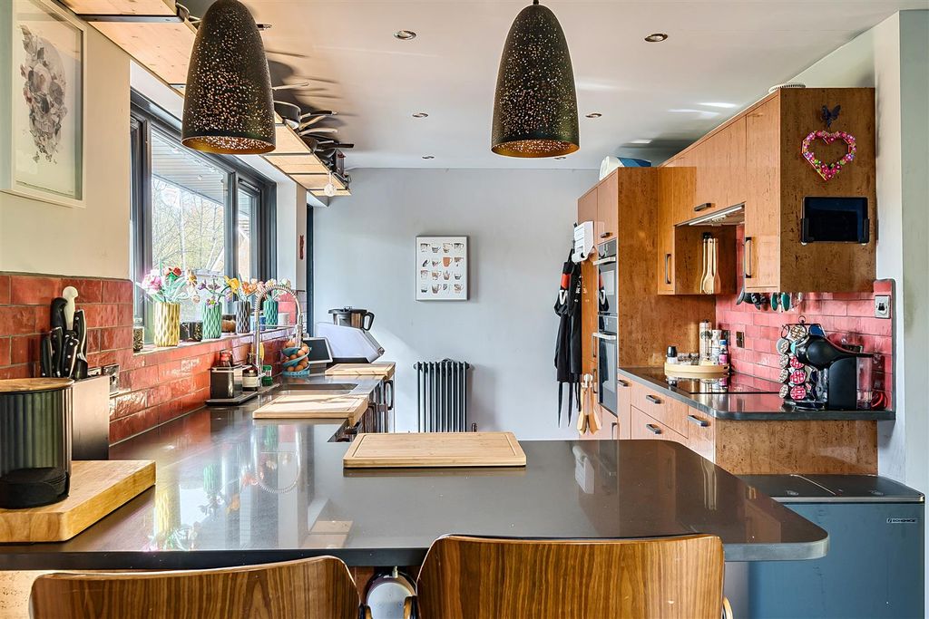 Property photo 2 of 13 Kitchen