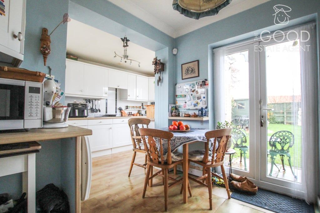 Property photo 3 of 19