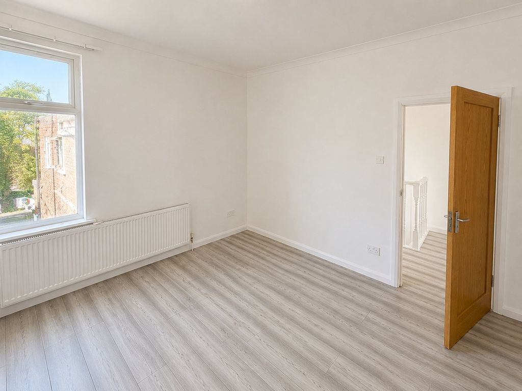 Property photo 1 of 4 Lady Margaret Road, Southall Ub1
